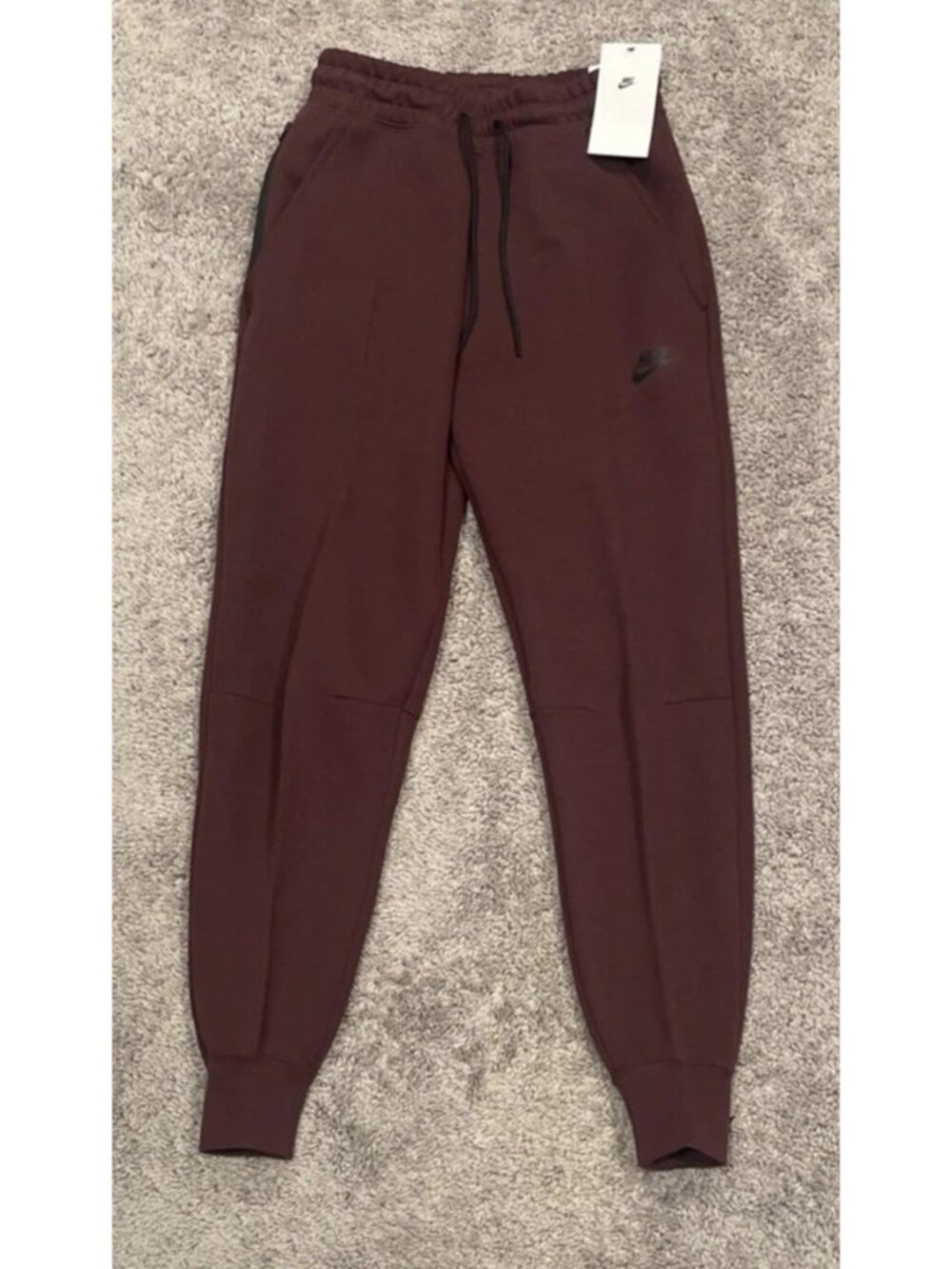 $120 Nike Sportswear Tech Fleece Women's Size XS Red Sepia Mid-Rise Joggers